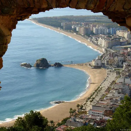 Bravaholidays-320-condal